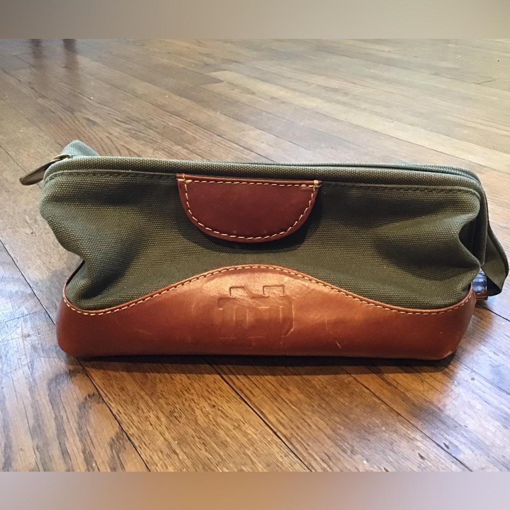 University of Notre Dame Men’s Toiletry Bag